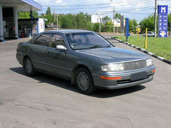 1992 Toyota Crown Photos