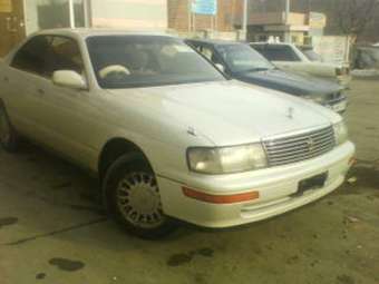 1993 Toyota Crown Photos