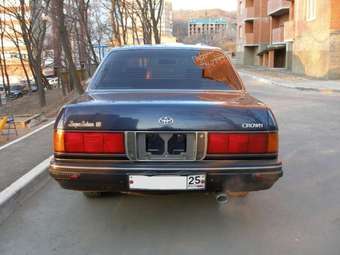 1993 Toyota Crown Photos