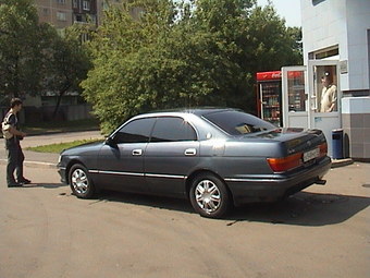 1994 Toyota Crown Pictures