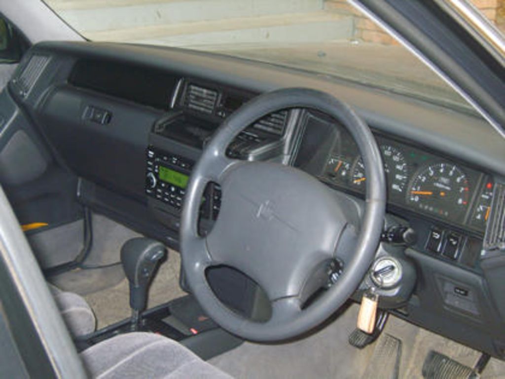 1995 Toyota Crown