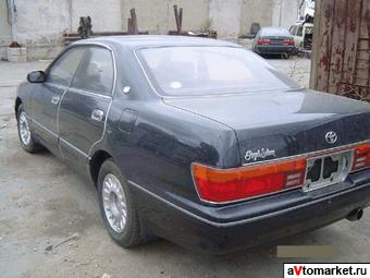 1995 Toyota Crown Pictures