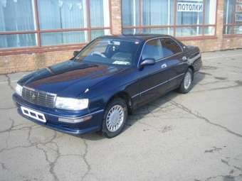 1995 Toyota Crown Pics