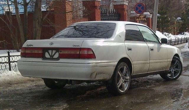 1996 Toyota Crown