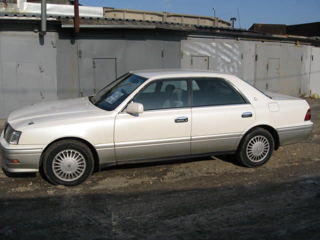 1996 Toyota Crown