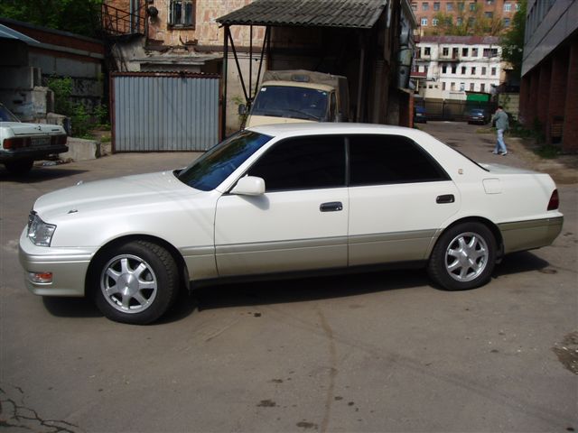 1997 Toyota Crown