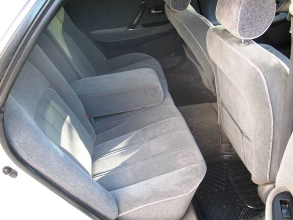 1997 Toyota Crown