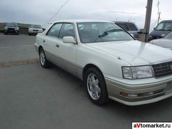 1997 Toyota Crown Pictures