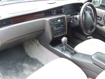 1997 Toyota Crown Pics