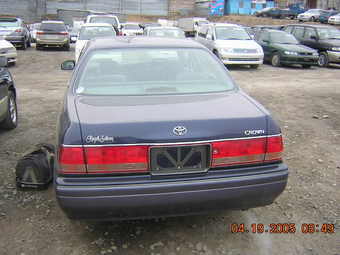 1998 Toyota Crown Pictures