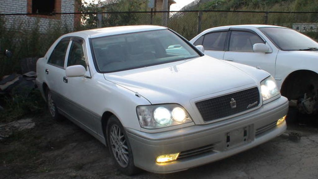 1999 Toyota Crown