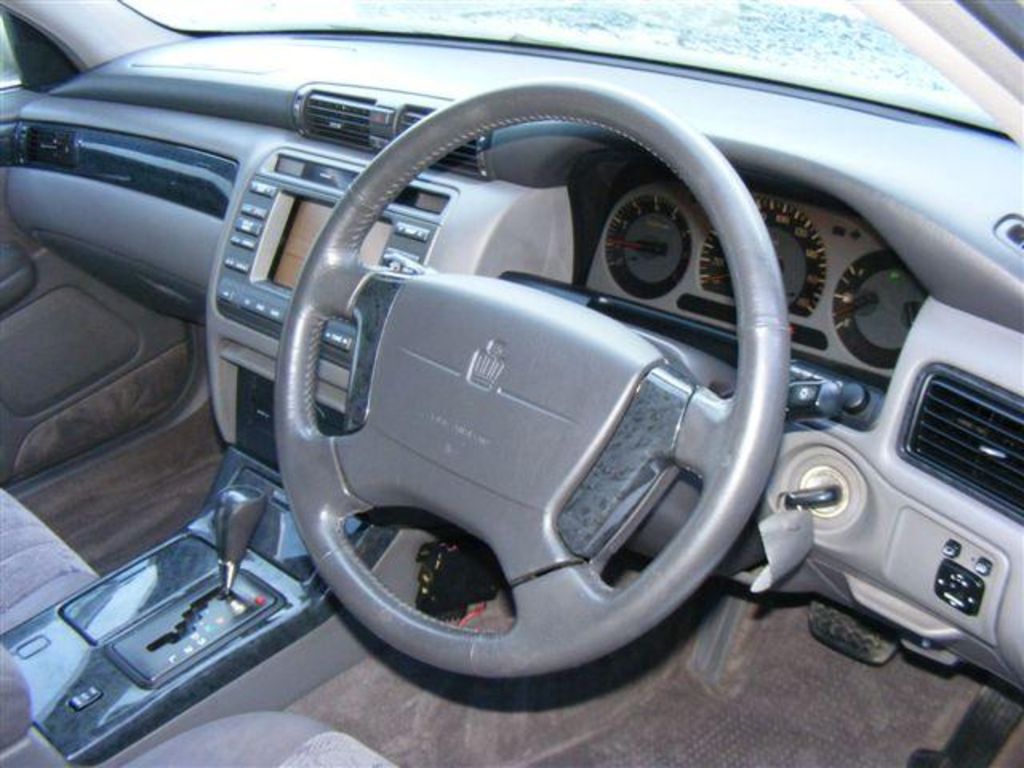 1999 Toyota Crown