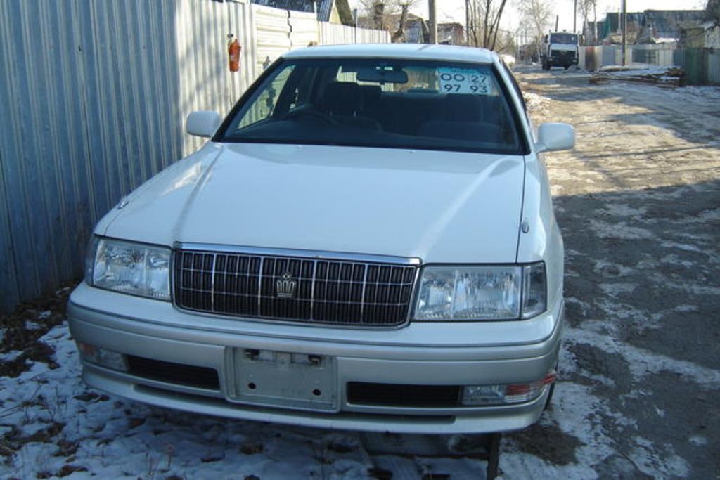 1999 Toyota Crown