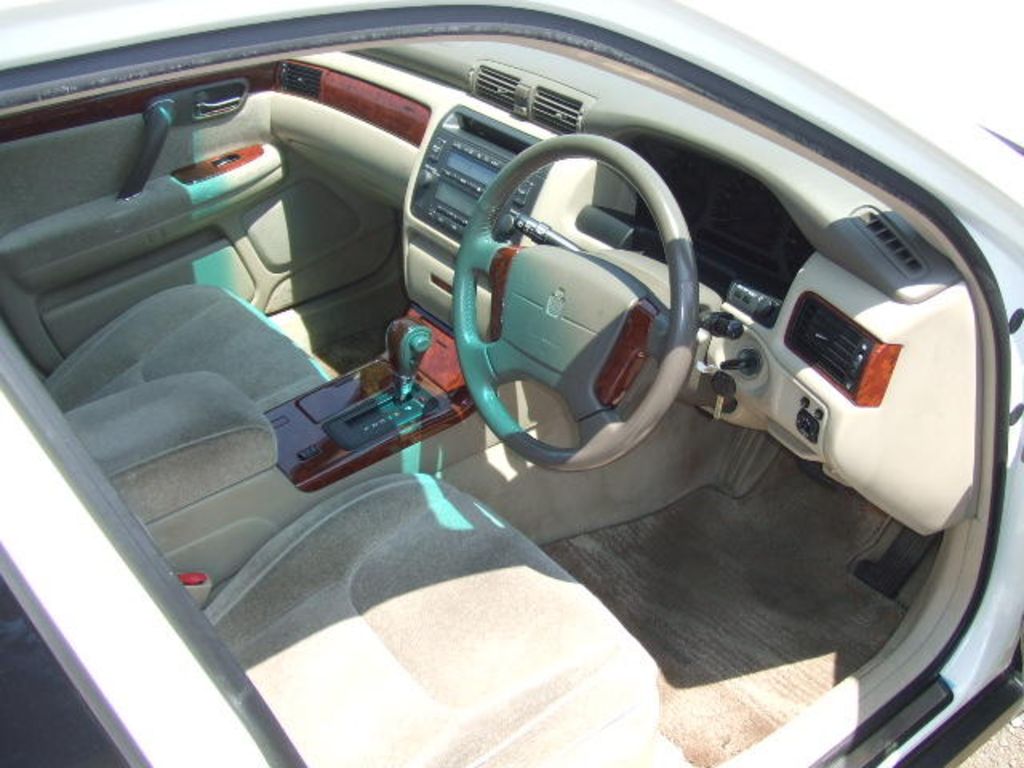 1999 Toyota Crown