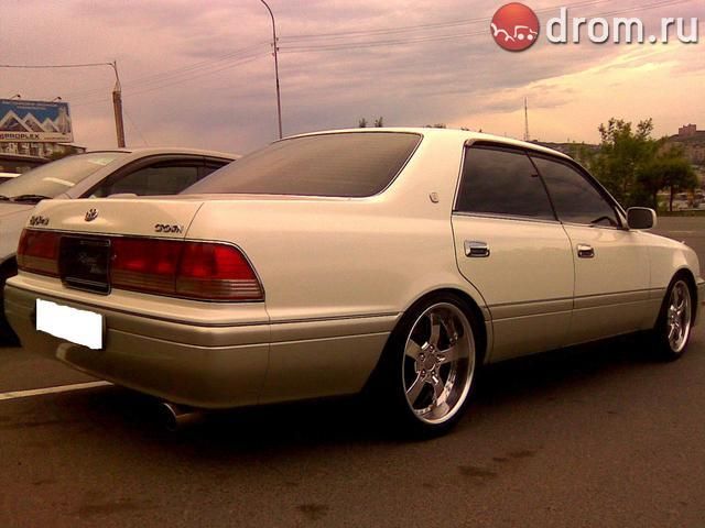 1999 Toyota Crown