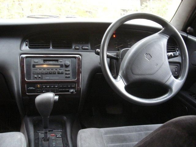1999 Toyota Crown