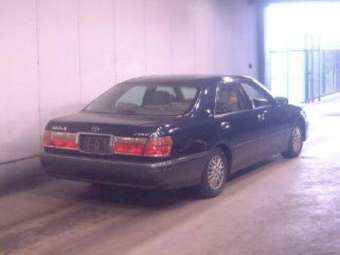 1999 Toyota Crown Pictures