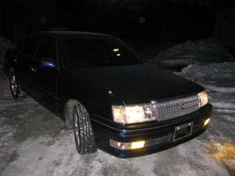 1999 Toyota Crown Pictures