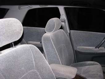 1999 Toyota Crown Photos