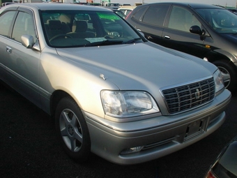 2000 Toyota Crown