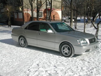 2000 Toyota Crown