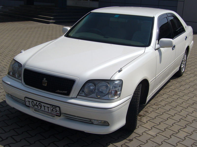 2000 Toyota Crown