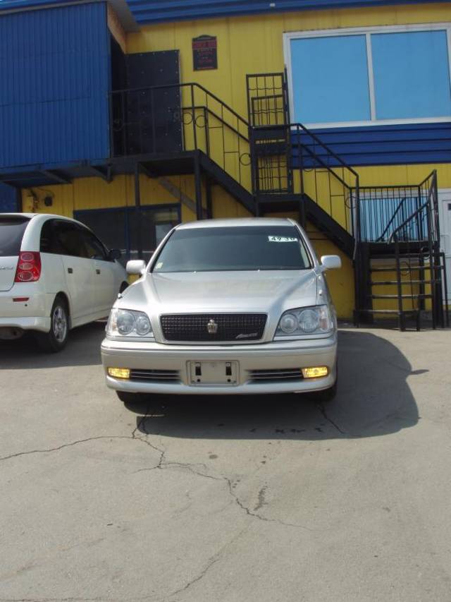 2000 Toyota Crown