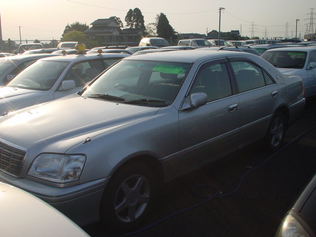 2000 Toyota Crown