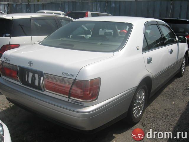 2000 Toyota Crown