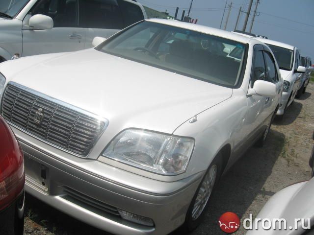 2000 Toyota Crown