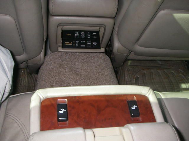 2000 Toyota Crown