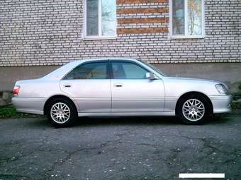2000 Crown