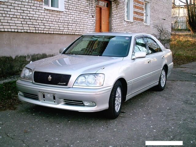 2000 Toyota Crown
