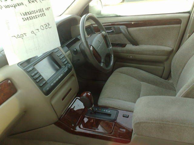 2000 Toyota Crown