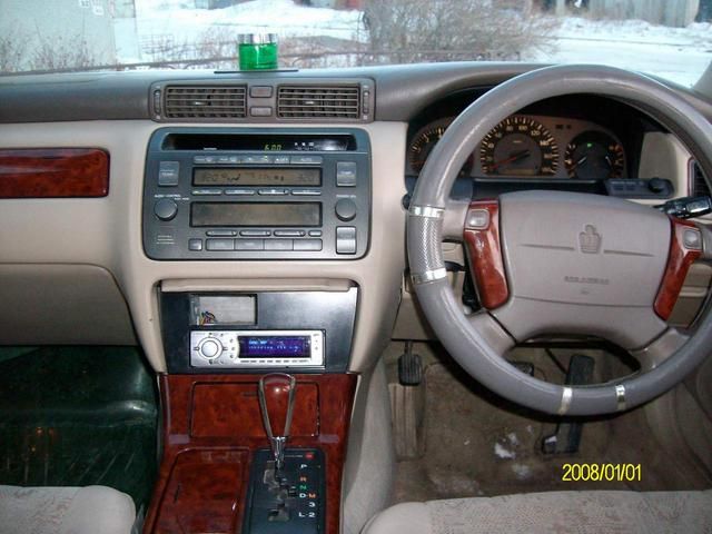 2000 Toyota Crown