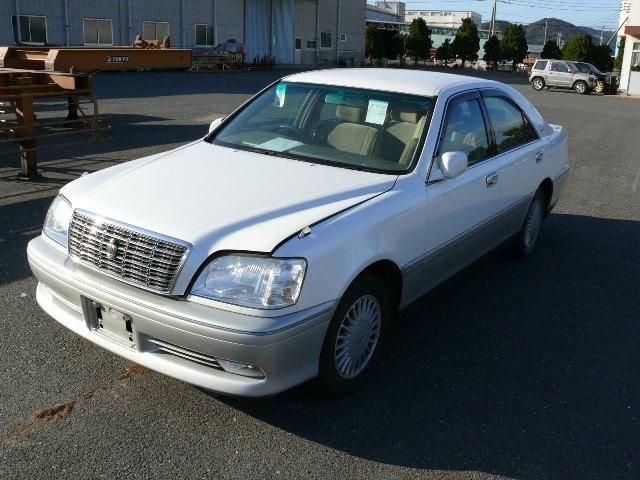 2000 Toyota Crown