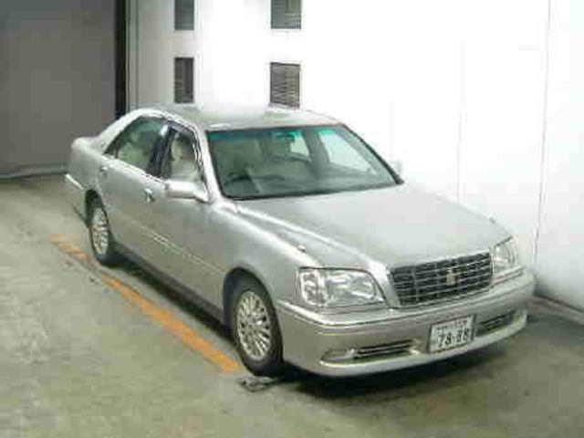 2000 Toyota Crown