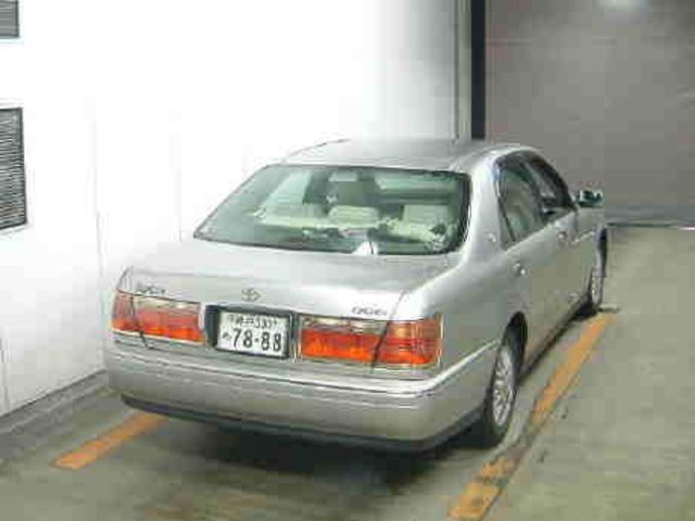 2000 Toyota Crown