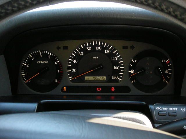2000 Toyota Crown