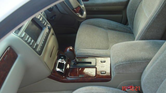 2000 Toyota Crown