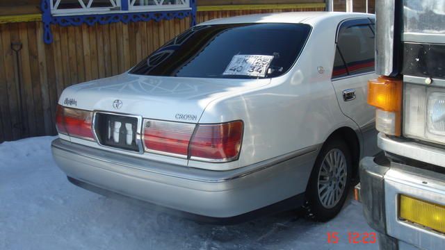 2000 Toyota Crown