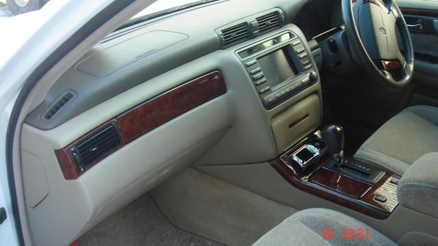 2000 Toyota Crown