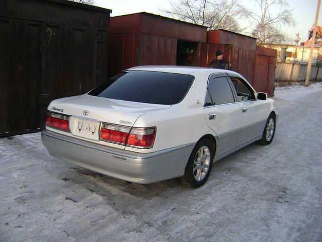 2000 Toyota Crown