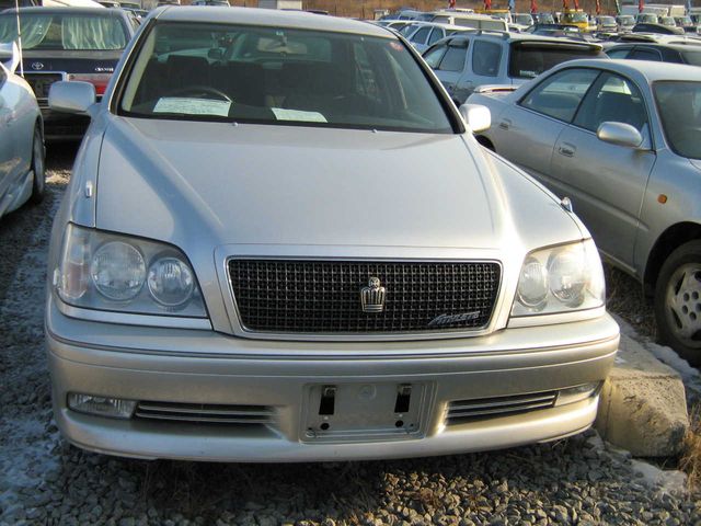 2000 Toyota Crown