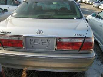 2000 Crown