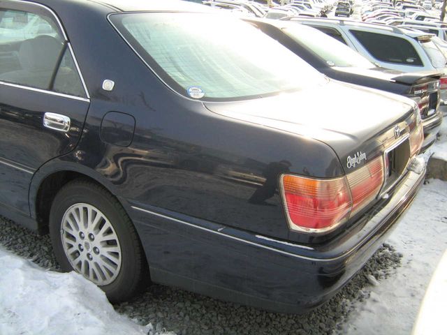 2000 Toyota Crown