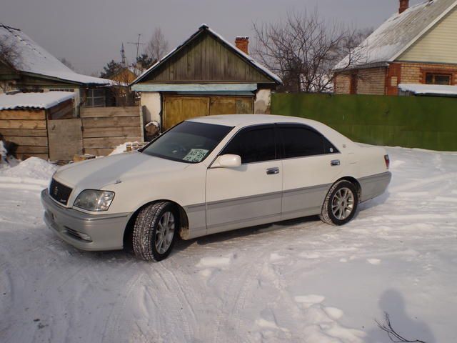 2000 Toyota Crown