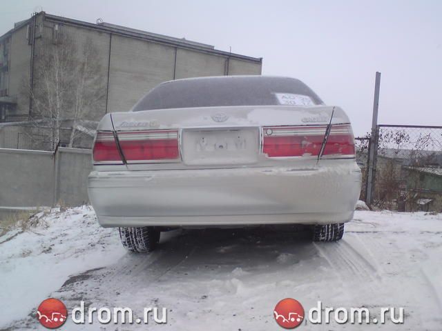 2000 Toyota Crown