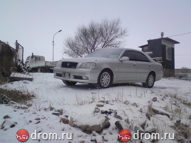 2000 Toyota Crown