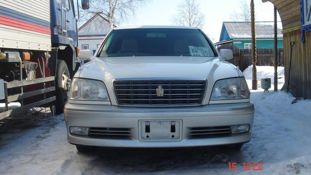 2000 Toyota Crown